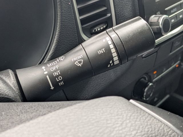 Used 2023 Nissan Frontier SV AWD/4WD image 25