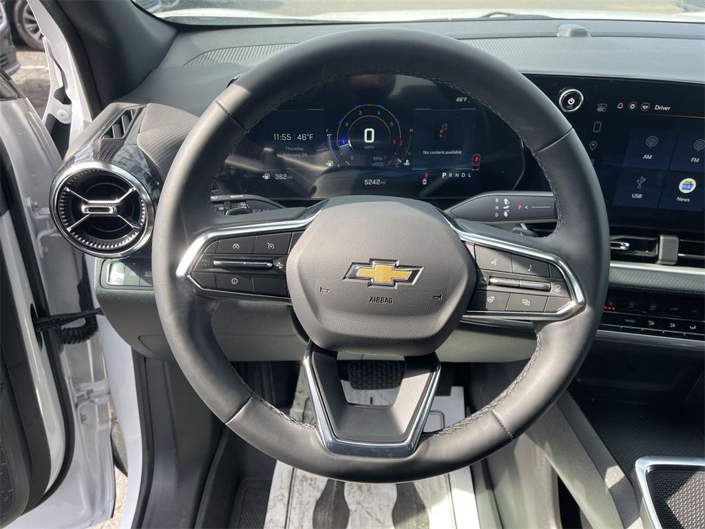 New 2026 Chevrolet Equinox LT w/ LPO, Floor Liner Package image 14