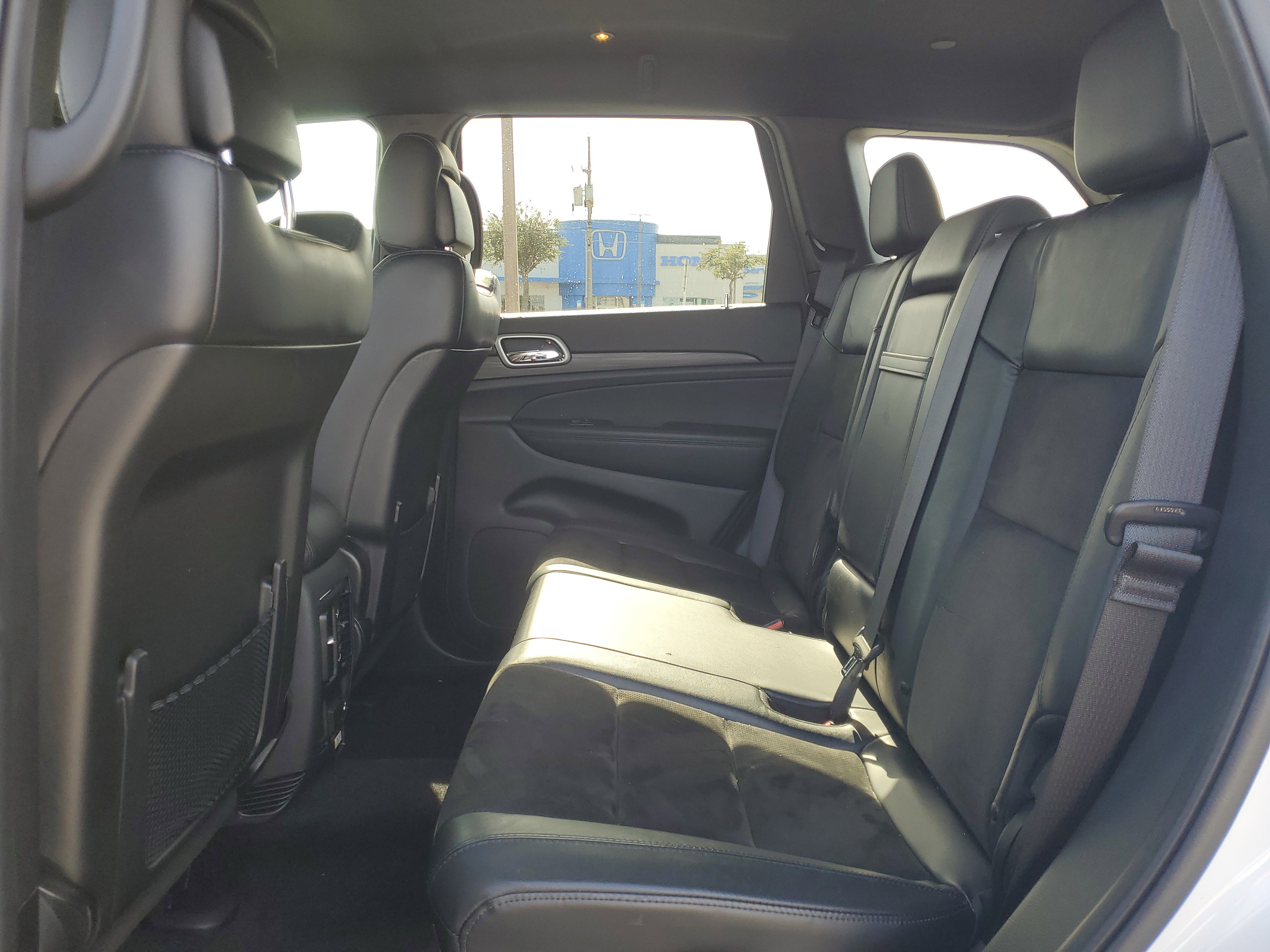 Used 2022 Jeep Grand Cherokee Laredo X image 15