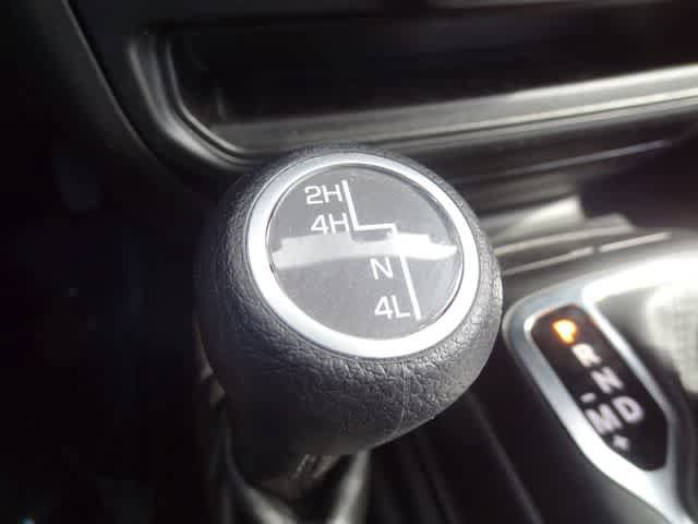 Used 2022 Jeep Wrangler Unlimited Sport AWD/4WD image 35