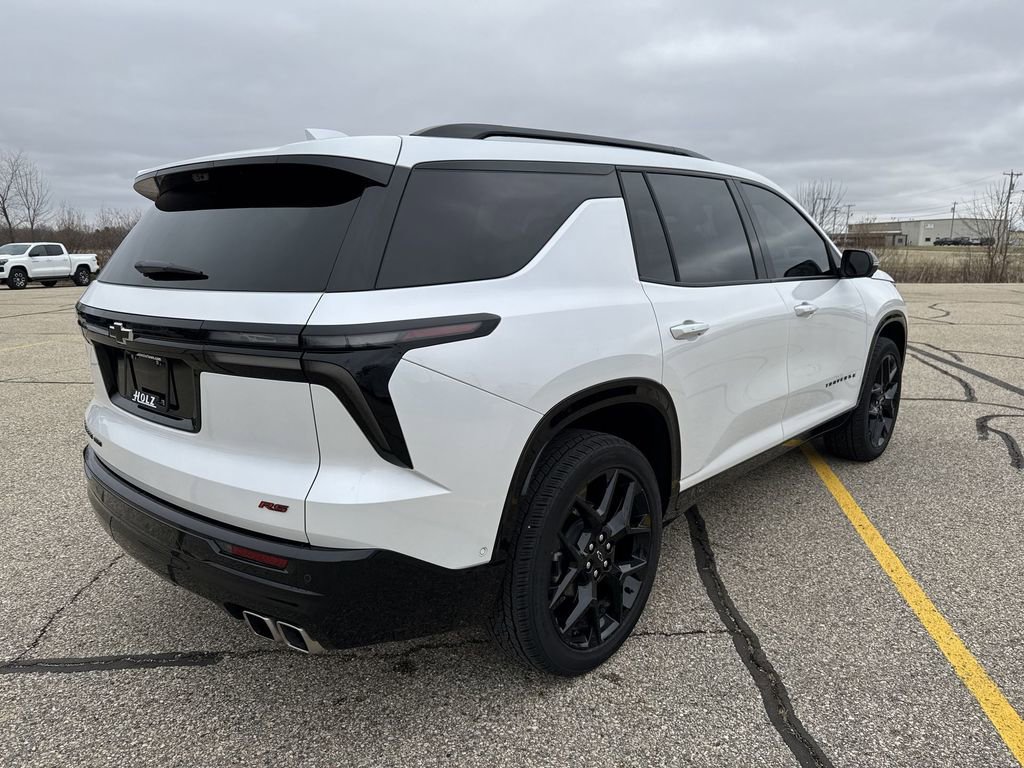 Certified 2025 Chevrolet Traverse RS w/ LPO, Floor Liner Package image 8