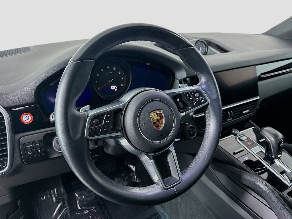 Certified 2022 Porsche Cayenne Coupe image 12