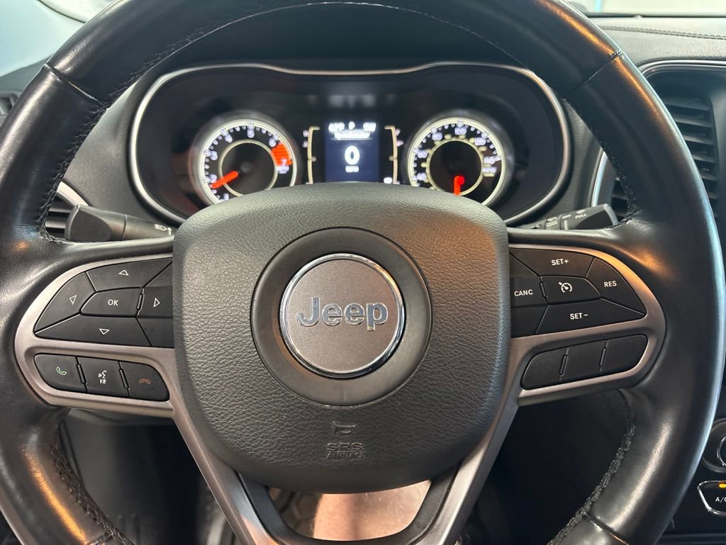 Used 2021 Jeep Cherokee Latitude Plus FWD image 14