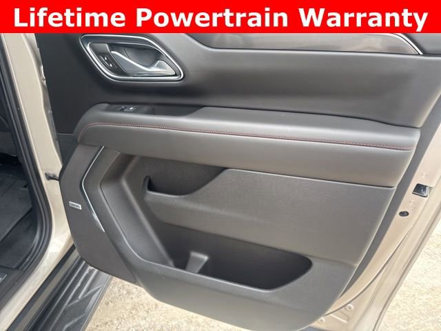 Used 2024 Chevrolet Suburban RST w/ Luxury Package image 27