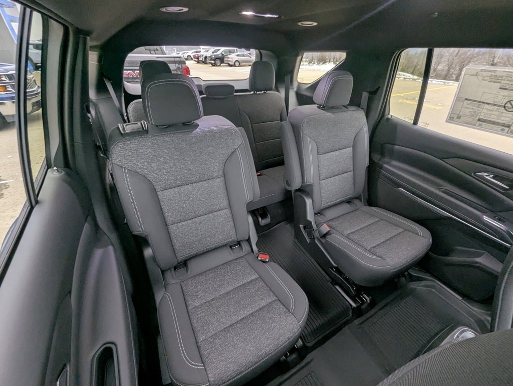 New 2026 Chevrolet Traverse LT w/ LPO, Floor Liner Package image 14