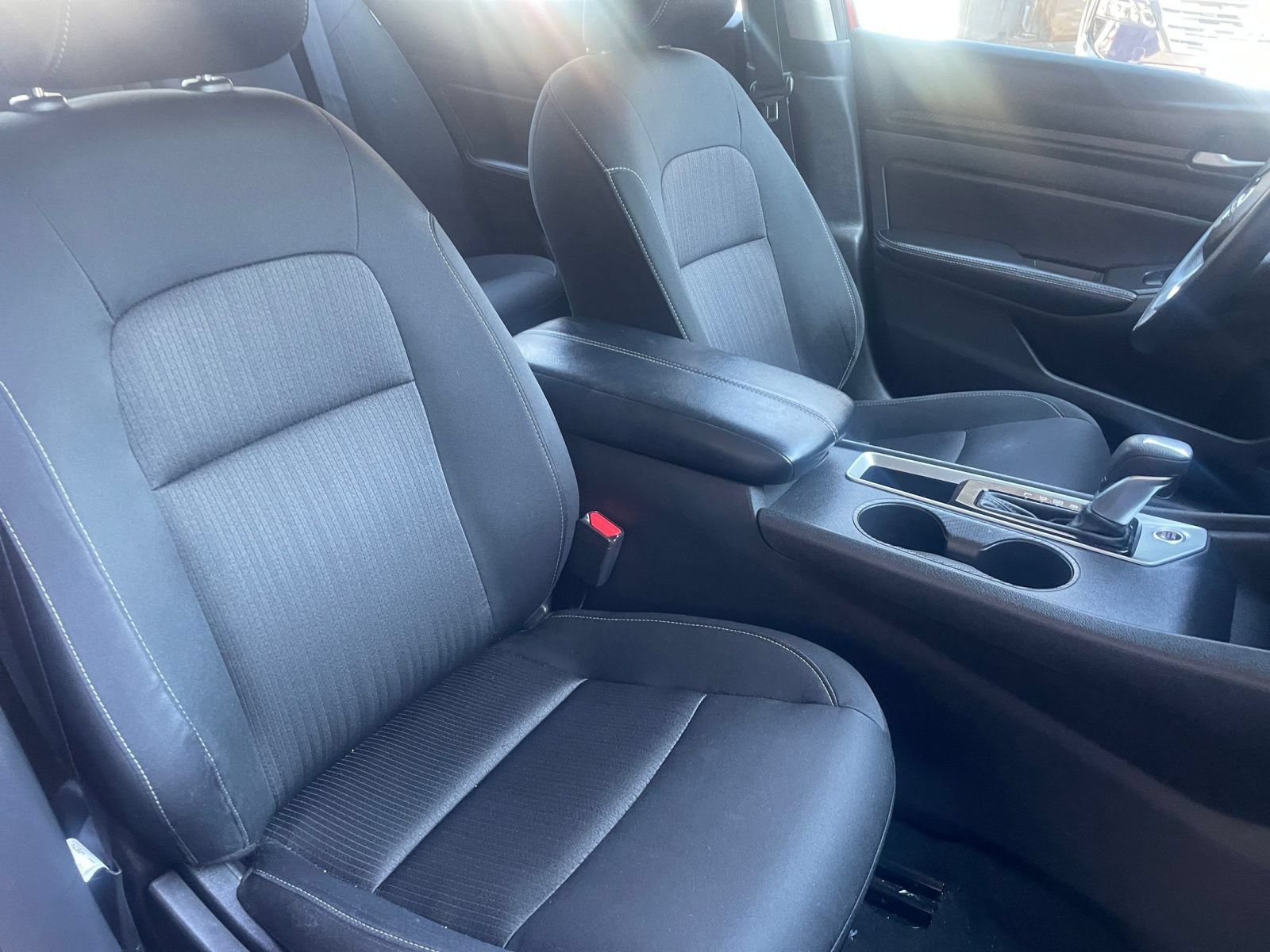 Used 2025 Nissan Altima 2.5 SV FWD image 35