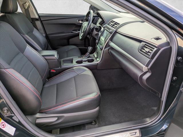Used 2017 Toyota Camry SE image 20