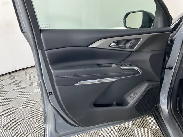 New 2027 Chevrolet Traverse LT w/ Driver Confidence Package AWD/4WD image 5