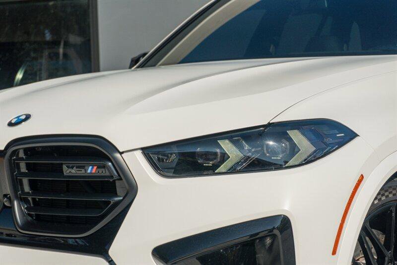 Used 2025 BMW X5 M Competition w/ Executive Package image 23
