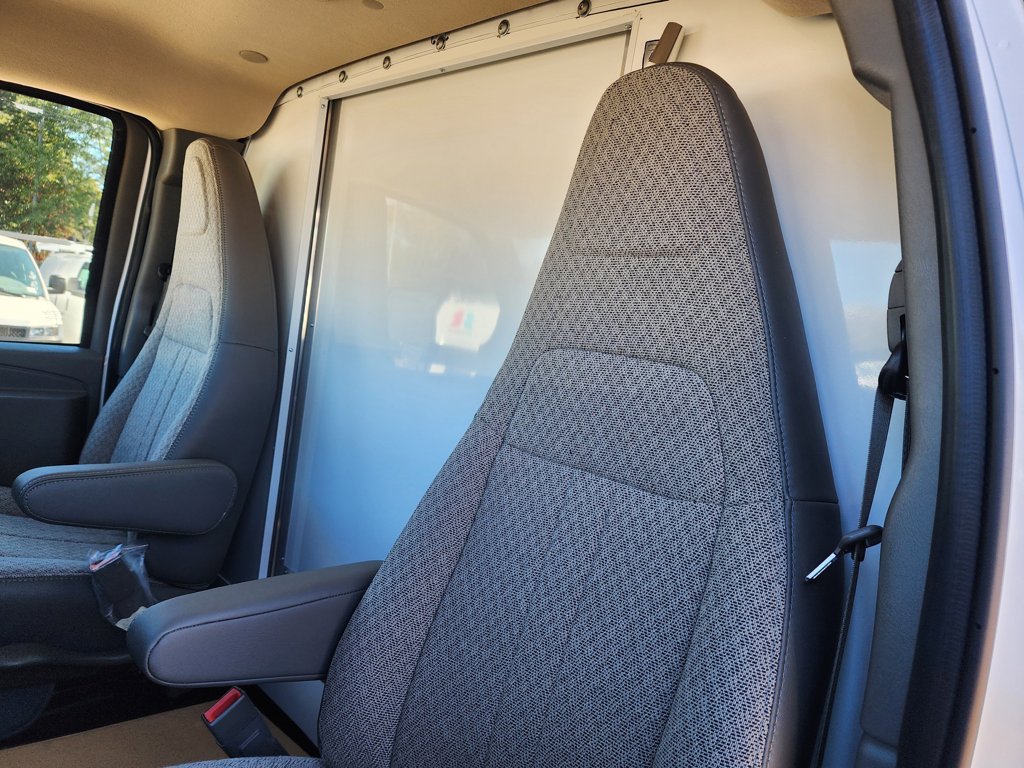 New 2025 Chevrolet Express 3500 w/ Power Convenience Package image 17