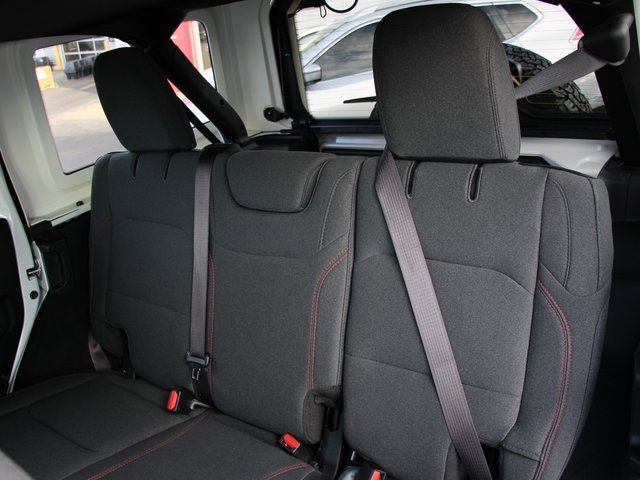 Used 2025 Jeep Wrangler Unlimited Rubicon image 27