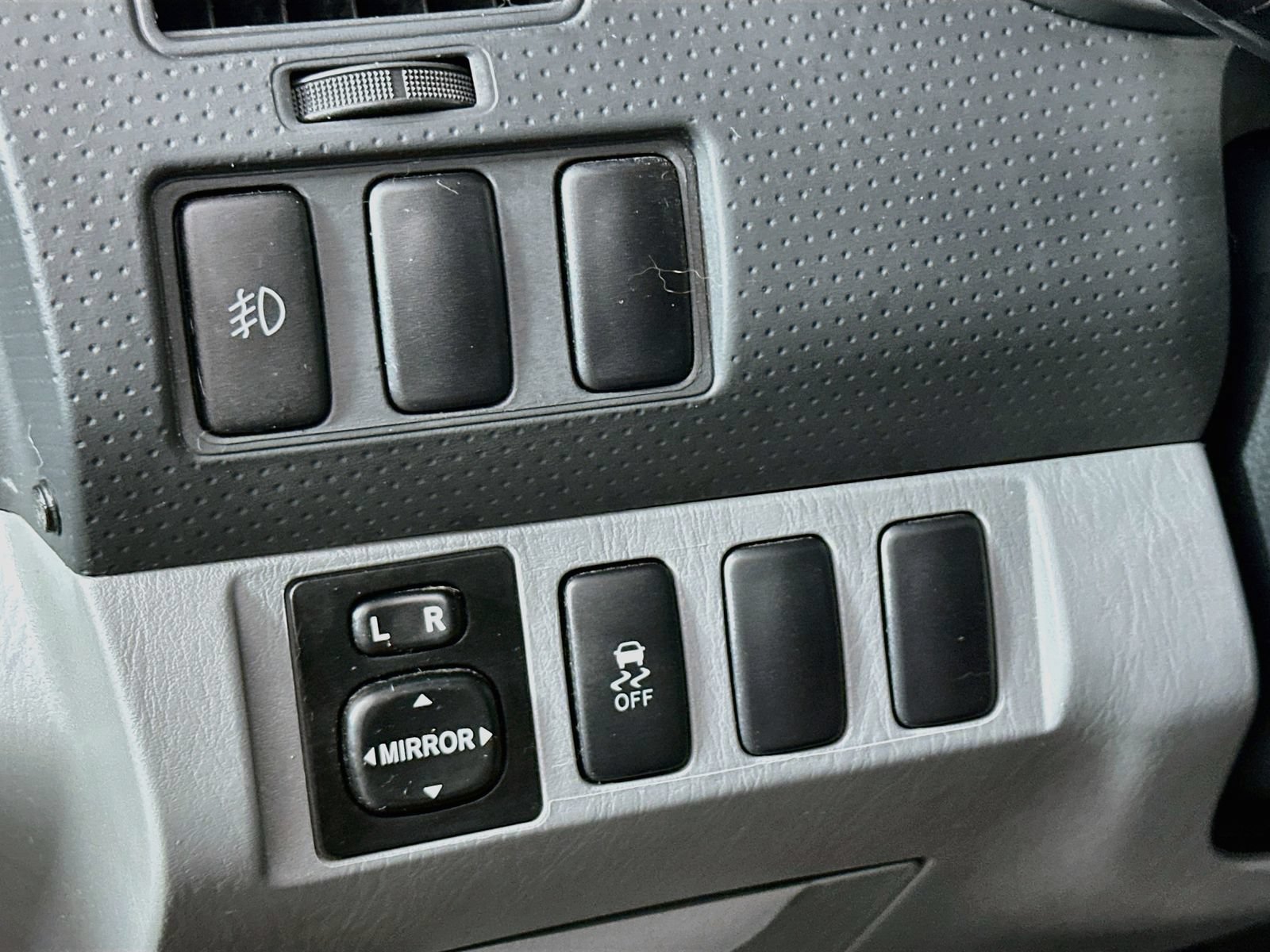 Used 2014 Toyota Tacoma PreRunner w/ SR5 Package RWD image 11