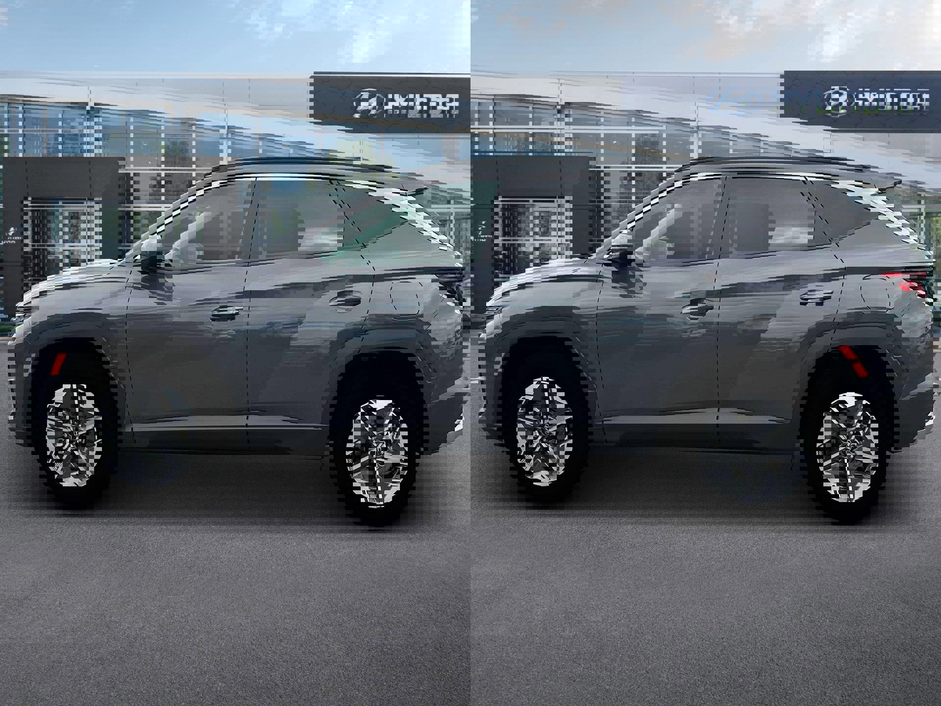 New 2026 Hyundai Tucson SEL image 3