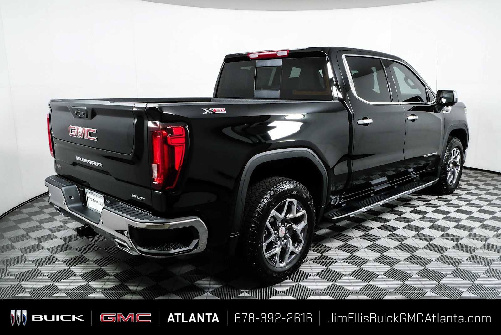 New 2026 GMC Sierra 1500 SLT w/ SLT Premium Plus Package AWD/4WD image 3