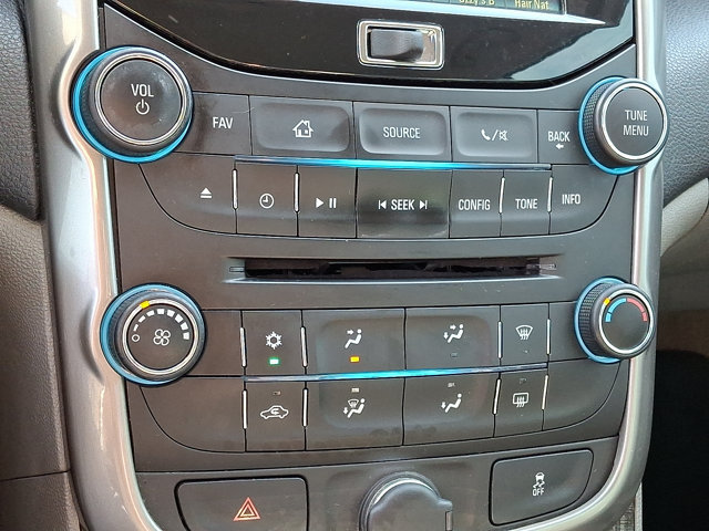 Used 2015 Chevrolet Malibu LT w/ Power Convenience Package FWD image 16