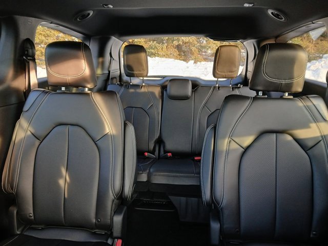 New 2026 Chrysler Pacifica Select image 24