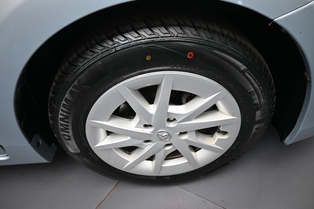 Used 2012 Toyota Prius V Three FWD image 13