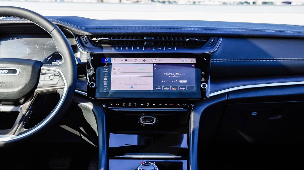 New 2026 Jeep Grand Cherokee Limited image 16