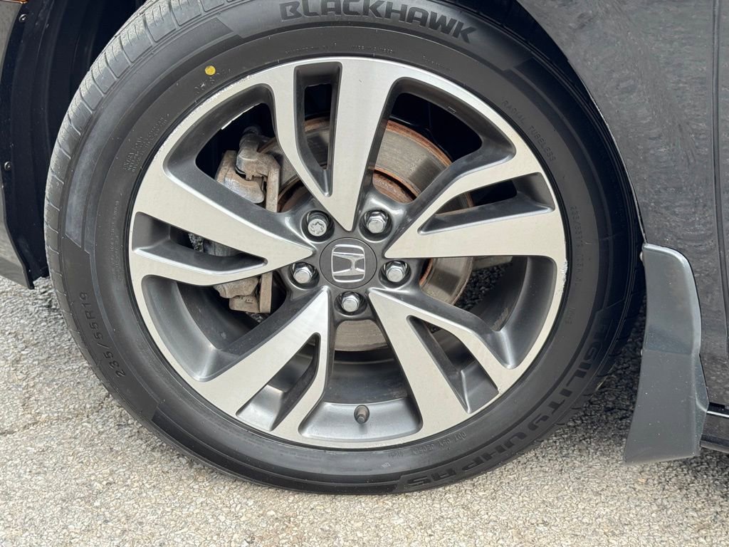 Used 2024 Honda Odyssey Touring image 7