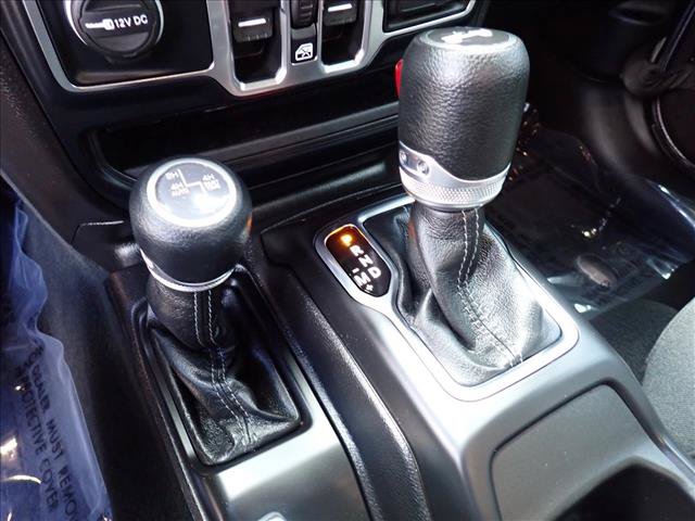 Used 2024 Jeep Wrangler Unlimited w/ Convenience Group AWD/4WD image 15