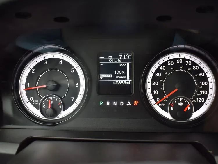 Used 2024 RAM 1500 Classic SLT image 26