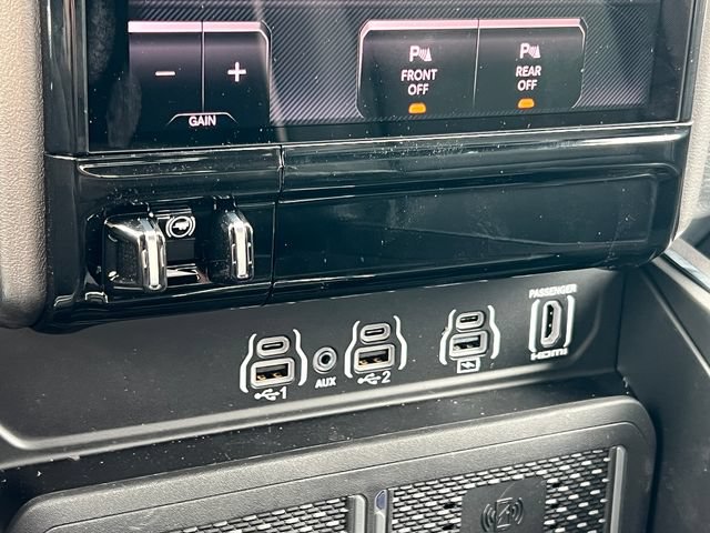 New 2026 RAM 1500 Laramie AWD/4WD image 29