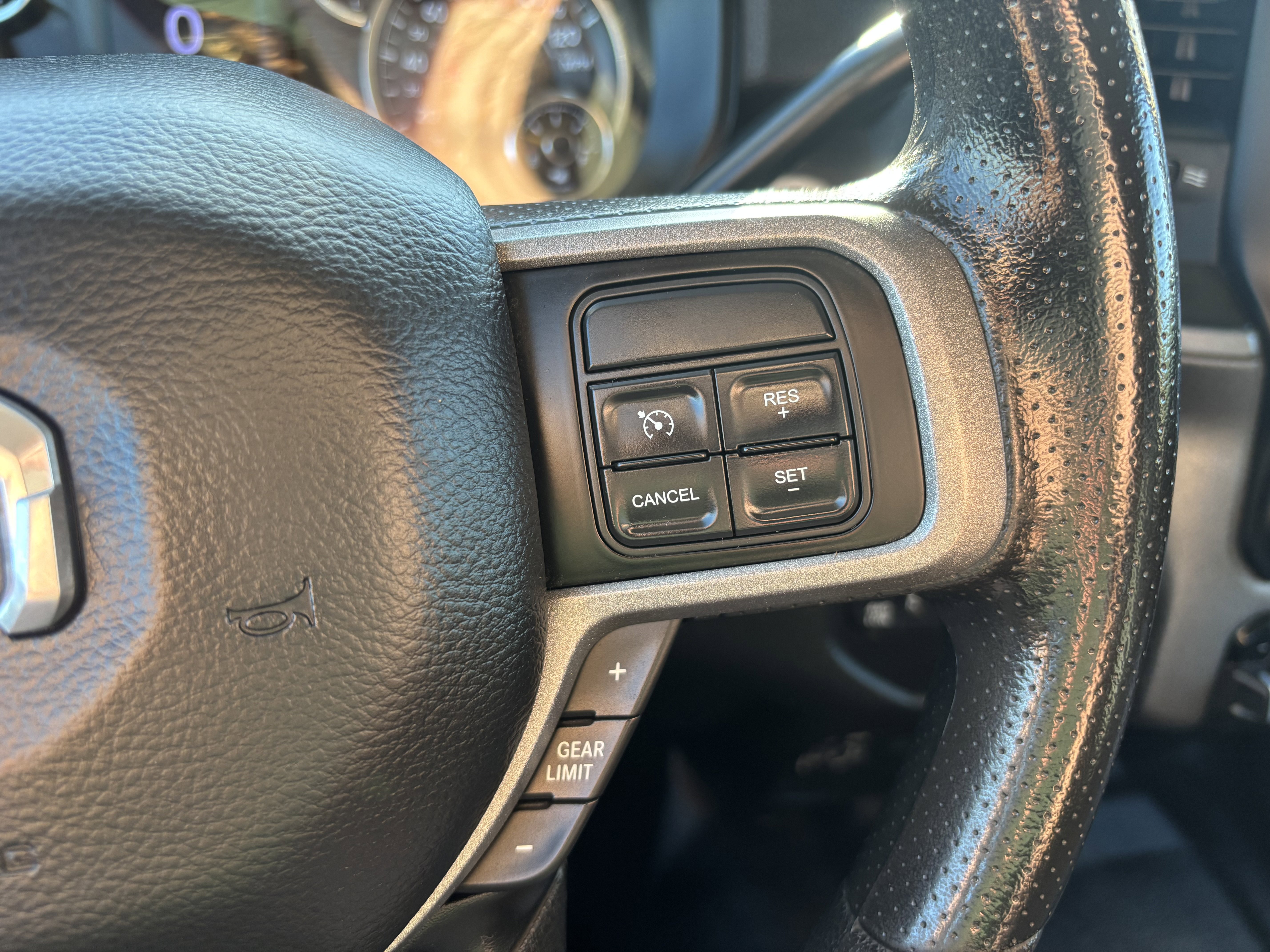 Used 2020 RAM 5500 Tradesman w/ Chrome Appearance Group AWD/4WD image 15