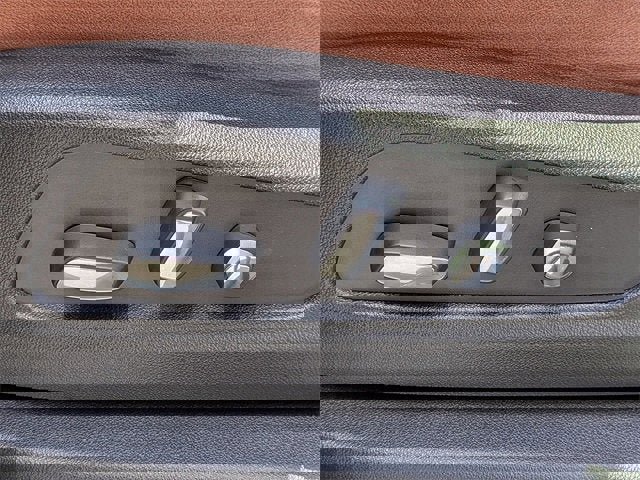 New 2025 Cadillac XT5 Sportv image 21