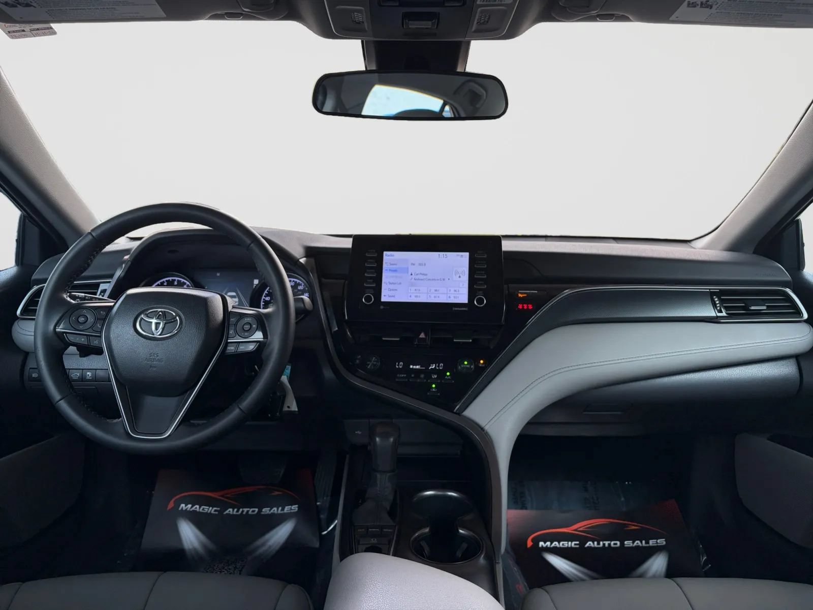 Used 2023 Toyota Camry SE AWD/4WD image 23