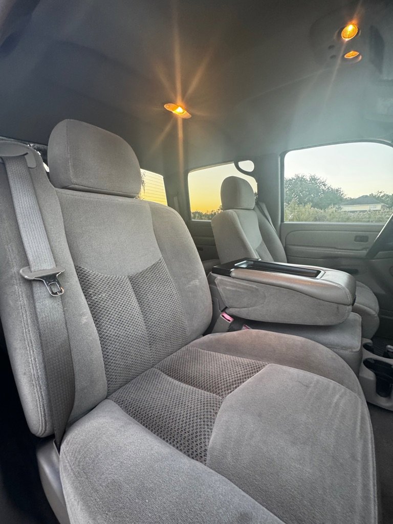 Used 2004 Chevrolet Silverado 3500 2WD Crew Cab w/ Heavy-Duty Power Package image 14