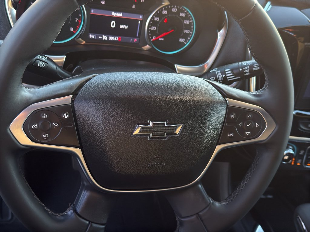 Used 2023 Chevrolet Traverse LT w/ Midnight/Sport Edition image 17