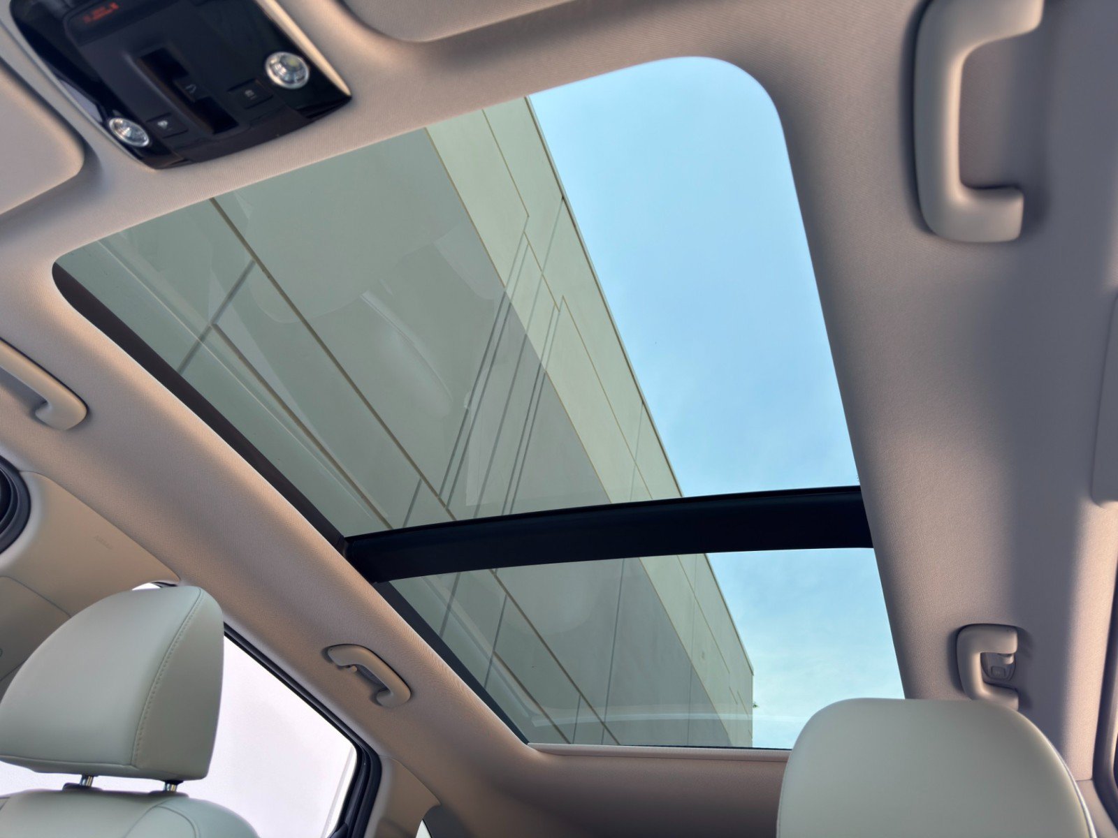 Used 2025 Kia Sorento EX w/ EX Panoramic Sunroof Package AWD/4WD image 12