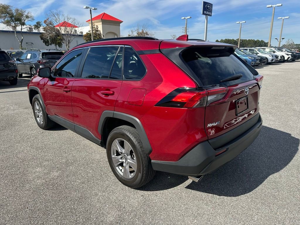 Used 2022 Toyota RAV4 XLE w/ Convenience Package image 9