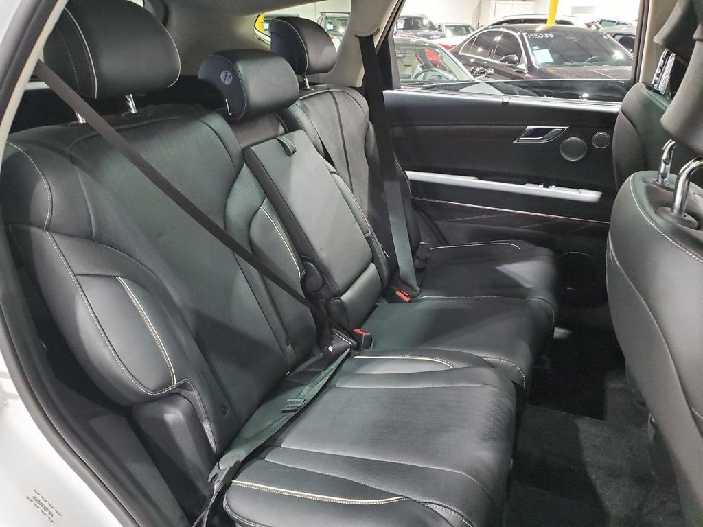Used 2022 Genesis GV80 2.5T w/ Prestige Package 04 image 22