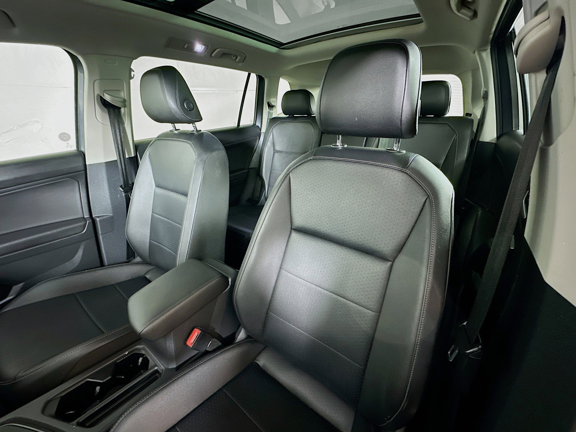 Used 2019 Volkswagen Tiguan SE AWD/4WD image 19