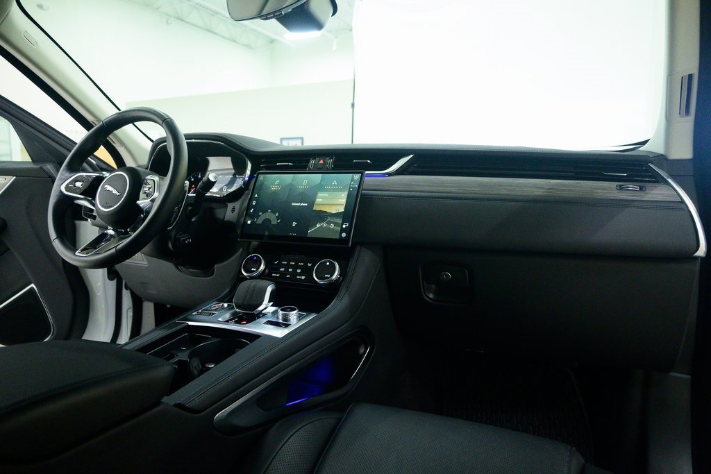 Used 2023 Jaguar F-PACE S image 14