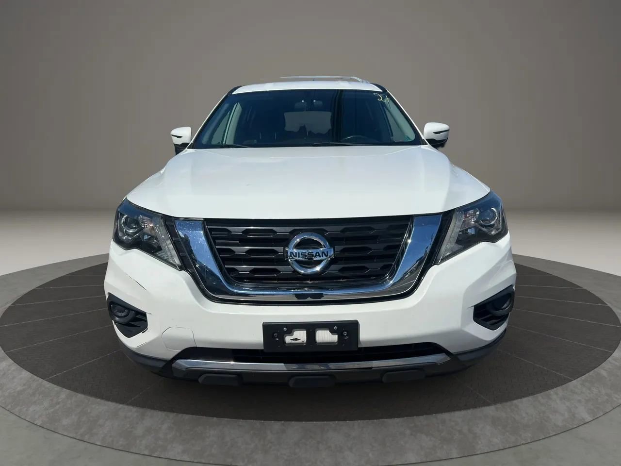 Used 2019 Nissan Pathfinder S AWD/4WD image 2
