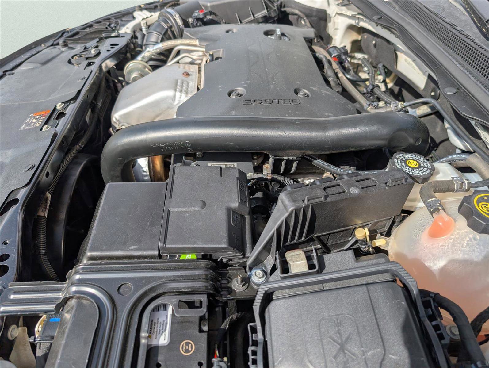 Used 2018 Buick Regal Essence w/ Driver Confidence Package #1 image 33