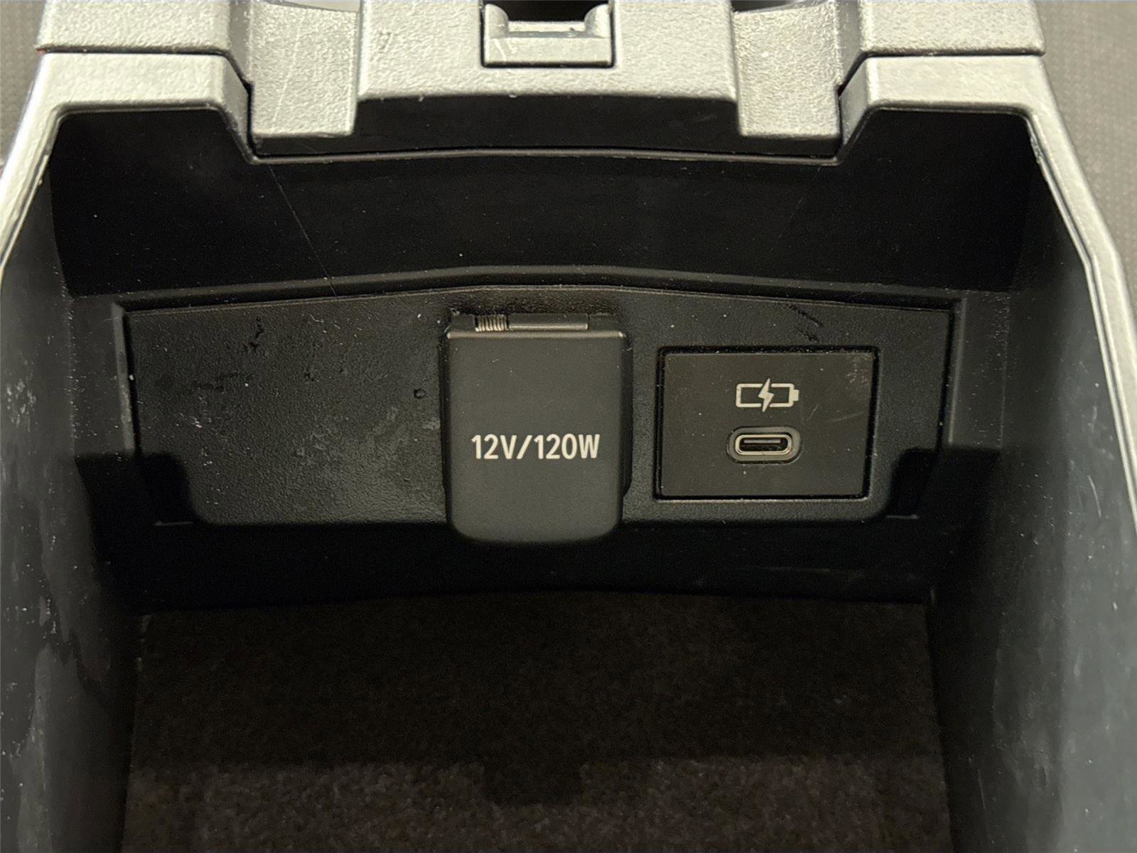 Used 2023 Toyota Corolla LE image 32