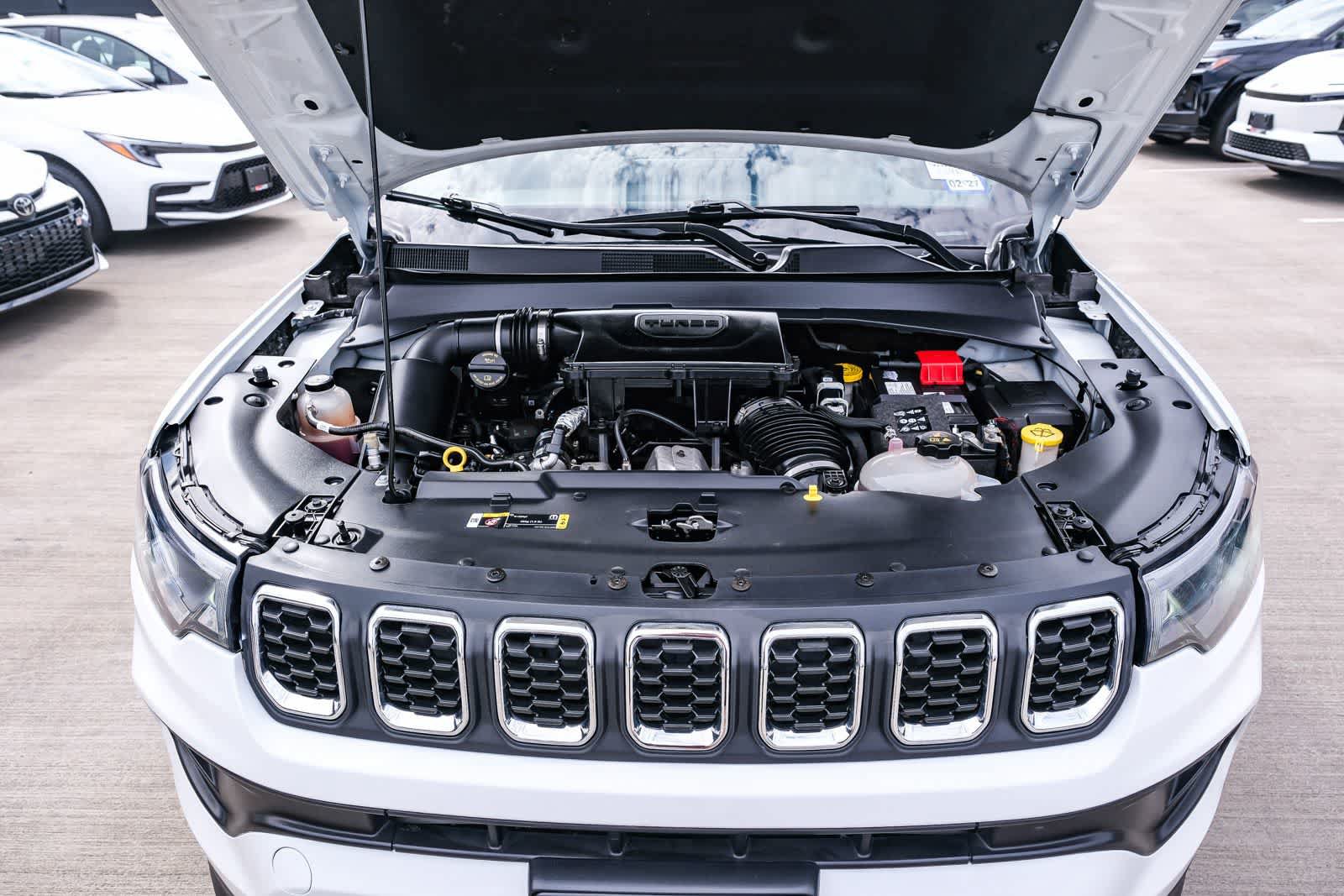 Used 2024 Jeep Compass Latitude AWD/4WD image 29