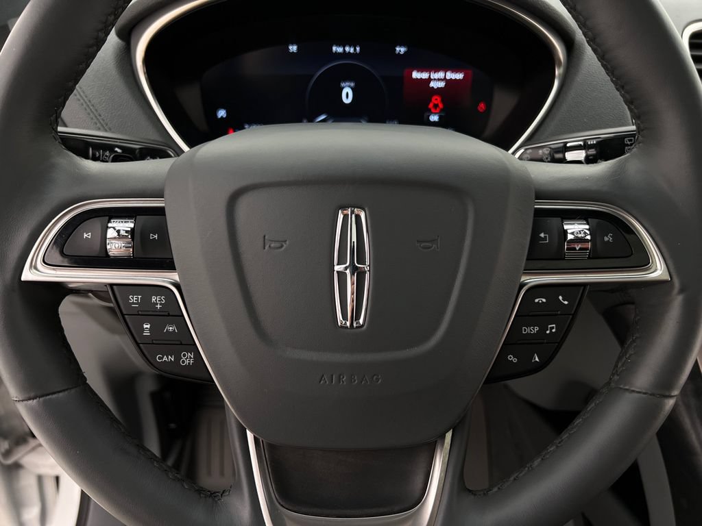 Used 2020 Lincoln Nautilus Reserve AWD/4WD image 17