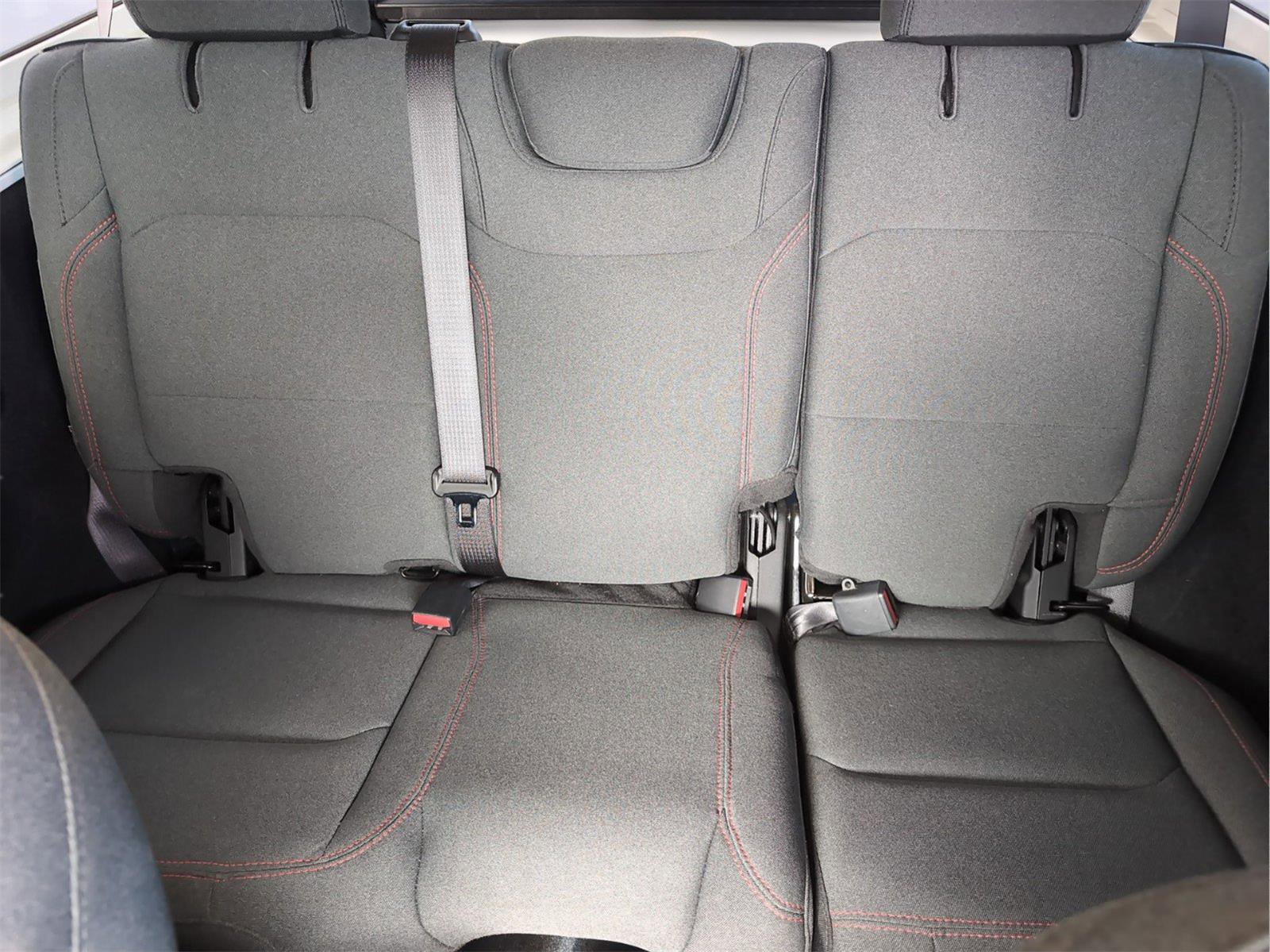 Used 2024 Jeep Wrangler Unlimited Rubicon image 27