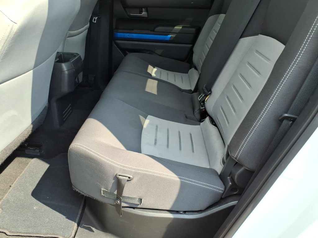 Used 2025 Toyota Tacoma TRD Sport AWD/4WD image 11