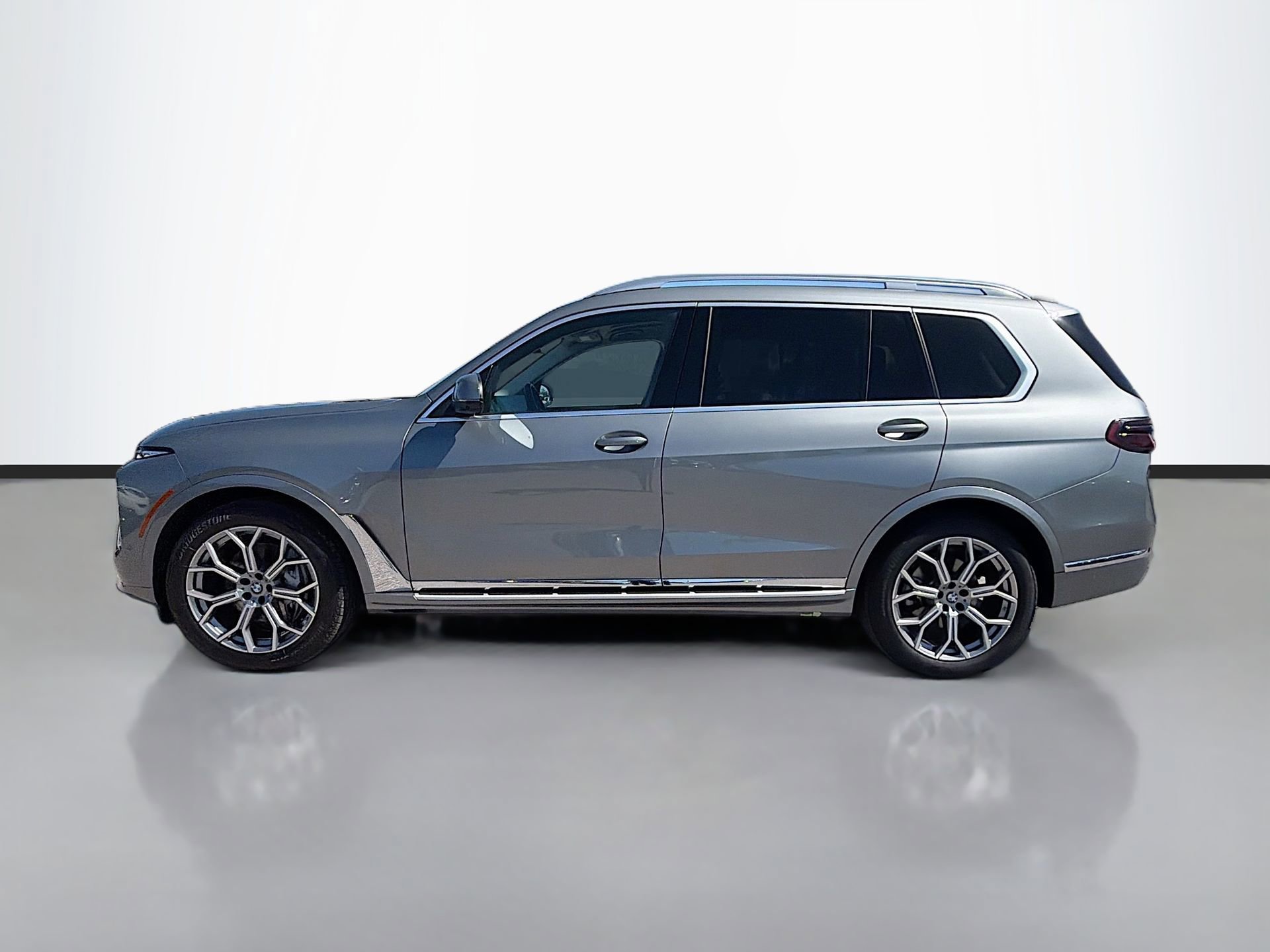Certified 2025 BMW X7 xDrive40i w/ Premium Package image 7