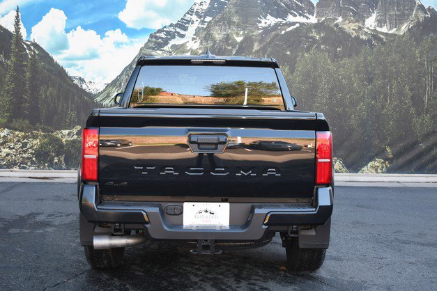 New 2025 Toyota Tacoma TRD Sport image 5