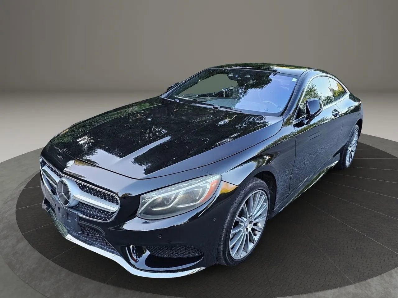 Used 2015 Mercedes-Benz S 550 4MATIC Coupe image 2