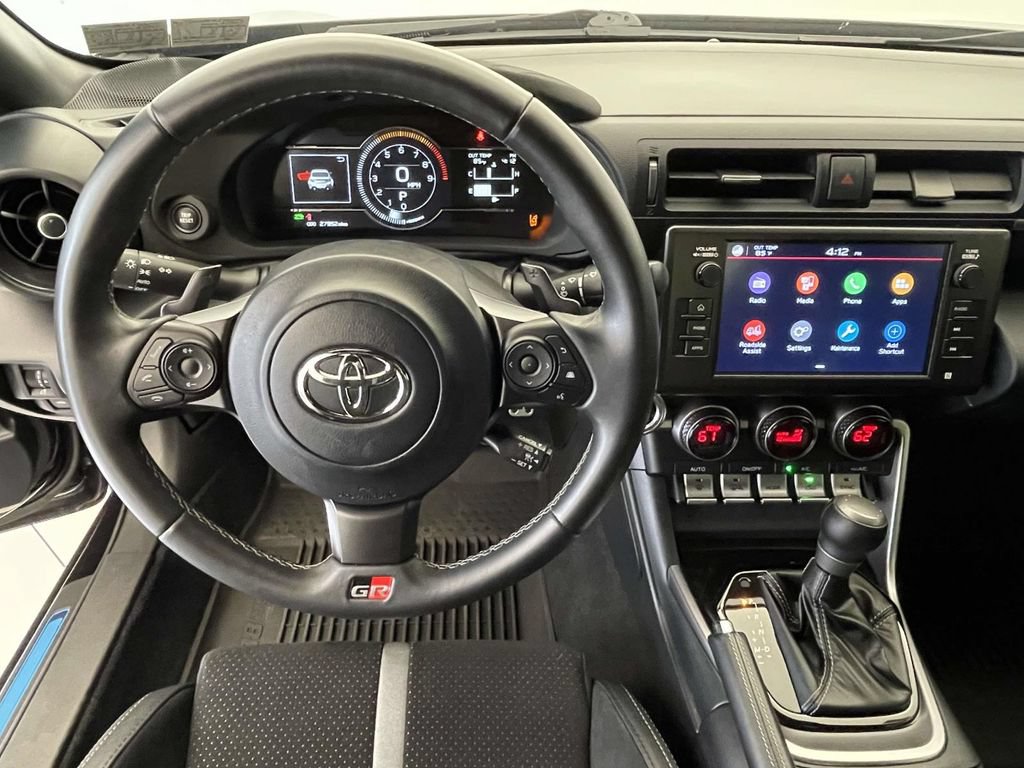 Used 2025 Toyota GR86 Premium w/ ALL Weather Mat Package (TMS) RWD image 23