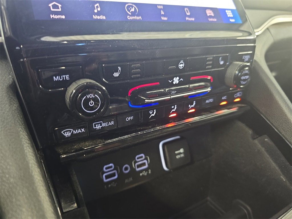 Used 2022 Jeep Grand Cherokee L Limited image 41