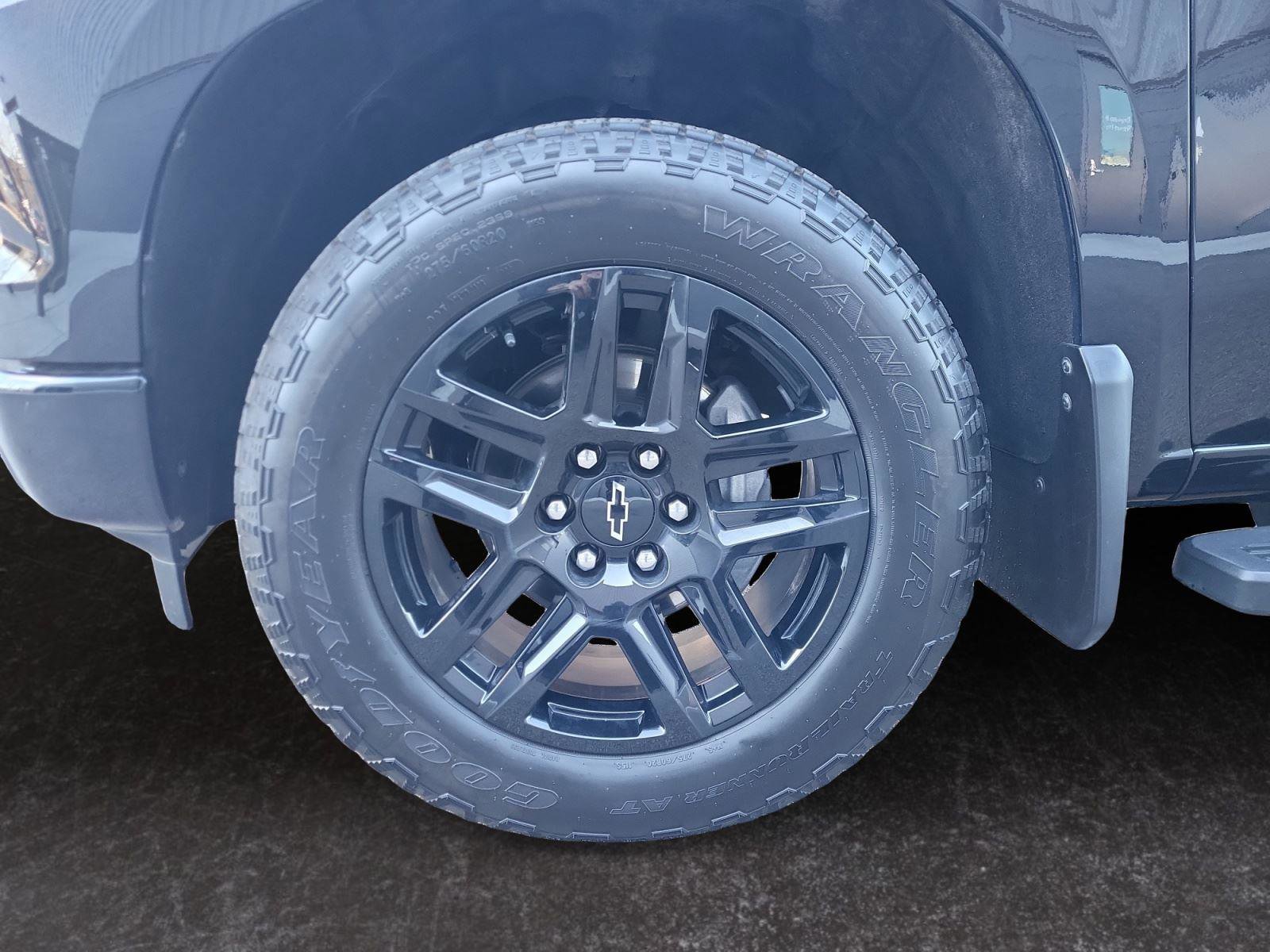 Used 2023 Chevrolet Silverado 1500 RST w/ Z71 Off-Road Package image 25