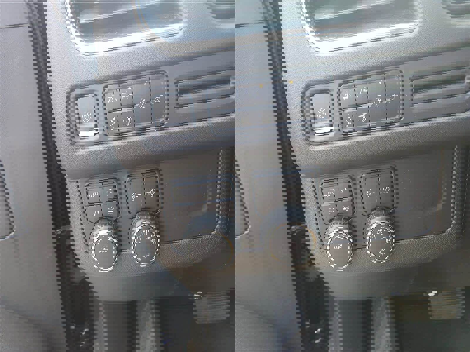 Used 2022 Chevrolet Tahoe RST w/ Luxury Package AWD/4WD image 13